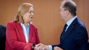 Regierung legt Zehn-Punkte-Plan zu Sozialbetrug vor