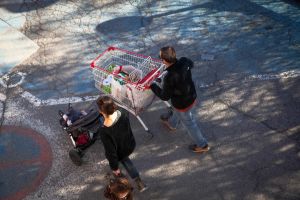 Pouvoir d’achat : « 53 % de parents disent ne pas avoir les moyens de préparer l’avenir de leur enfant »