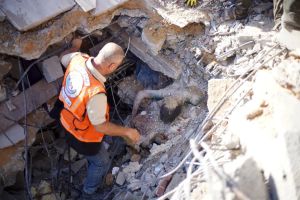 Génocide à Gaza : au moins 20 personnes, dont cinq enfants, sont mortes dans l’effondrement d’un immeuble fragilisé par les bombardements israéliens