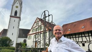 Aperol-Andacht im Pfarrgarten: Kirche am Bodensee stößt mit spritziger Idee auch auf Kritik