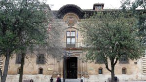 Confirman la condena de tres años y medio para un asturiano que despojó a su madre enferma de 28.000 euros
