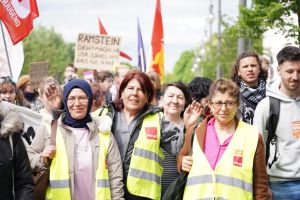 Schulstreiks und Sozialproteste: AfD-Regierung verhindern, Militarismus und Merz-Reformen stoppen