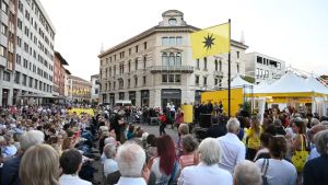 Pordenonelegge, è subito pienone. Agrusti: «La lettura rende liberi»
