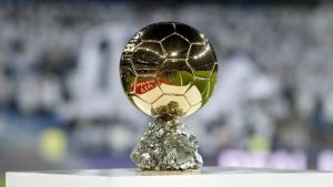 Silban las balas alrededor del Balón de Oro