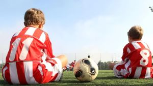 “Bullizzato” alla scuola calcio, papà protesta nella chat: a 9 anni escluso dal torneo