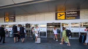 ¿Ampliar el aeropuerto de Ibiza? ¡Claro que sí, guapi!