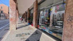 I cinesi aprono nelle Riviere: sette nuove attività