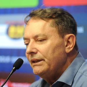 Cobrar dos jogadores, sim, mas o Cruzeiro está a 4 pontos do terceiro lugar