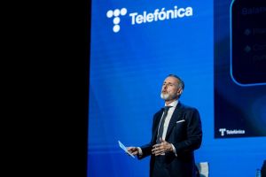 Telefónica pugna por 1.000 millones en megacontratos tecnológicos de la Generalitat