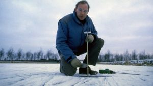 Zonder Henk Kroes (1938-2026) had de rest van Nederland nooit geweten wat ‘it giet oan’ betekent