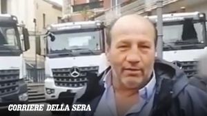 I suoi camion sul sagrato della chiesa di Sant'Agnello per la benedizione, assolto Salvatore Langellotto