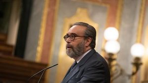 Amos, puros y vivienda