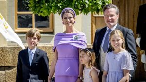 Voor prinses Madeleine voelde afkomst als een last. ‘Ik houd er niet van in het middelpunt te staan’