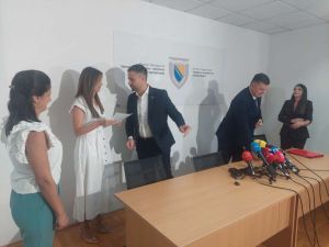 U UIO BiH uručena prva rješenja za povrat PDV na kupovinu prve nekretnine