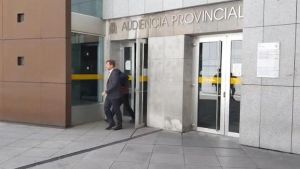 Libertad provisional y orden de alejamiento para los cinco detenidos por la agresión a Rosón y Fernández en Oviedo