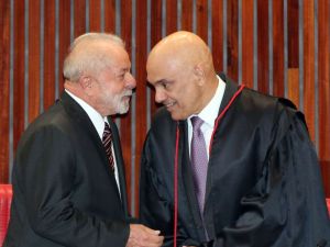 Brasileiro terá de decidir se quer manter consórcio Lula-STF no poder