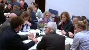 Europese katholieken vinden zes puzzelstukken voor kerkvernieuwing. ‘Ieder van ons moet dit doorgeven’