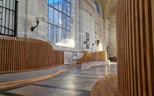 Poursuivi pour détention de contrefaçons de chaussures Dior, il vient au tribunal de Pau en pull Vuitton