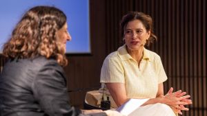 Miriam González, fundadora del partido Democracia 21: 
