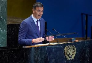 Sánchez se acomoda en el laberinto