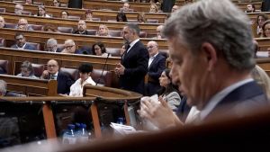 Feijóo y Abascal coinciden en Catalunya con un electorado en disputa