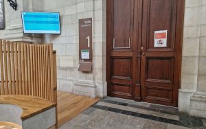 Escroqueries, menaces, appels malveillants : à 19 ans, il est condamné à 30 mois de prison ferme à Pau