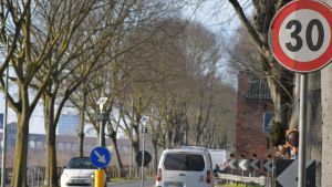 Pavia a 30 all’ora, cittadini divisi: «Il traffico è paralizzato già oggi»