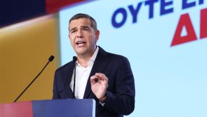 Το μετέωρο βήμα του Α. Τσίπρα και η «προφητεία» του Ν. Μαραντζίδη