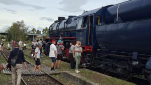 Mit Volldampf über die Grenze: Nostalgiefahrt mit Museumsbahn begeistert