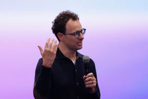 There’s a self-serving reason AI companies are calling attention to existential-risk claims