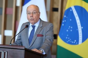 Mauro Vieira preside reunião em NY