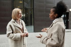Communication expert shares 3-2-1 trick to stop rambling when put on the spot
