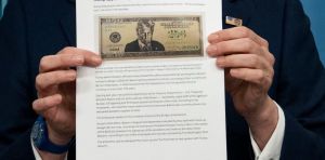 Des dollars à l’effigie de Trump ? Une pratique rarissime hors des monarchies