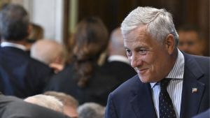 L’ambasciata a Parigi vacante da mesi. La corsa di Genuardi e Lo Cascio. E l'ipotesi Sangiuliano-Giuli