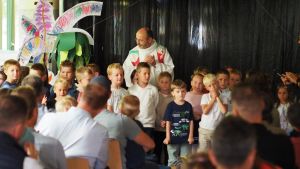 Farbenfrohes Einschulungsfest in Leimbach