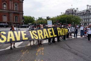 Poll: Most US Jewish voters deeply concerned Netanyahu has fueled antisemitism