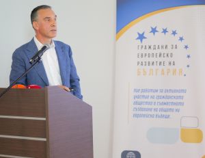 Димитър Николов: Бургас трябва да спечели битката за младите хора