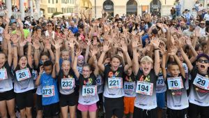 Maratonina di Udine, grande festa in centro con Minirun e Corsa con il cane