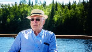 Vi borde vänja oss av med snuttefilten
