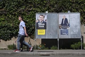 Téléphone, Internet, marchés prédictifs ou échantillons reproduits à l’IA : quelle est la méthode de sondages la plus susceptible d’y voir clair sur les élections présidentielles à venir ?