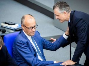 Die Regierung muss liefern, statt sich um sich selbst zu drehen