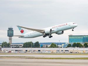 Chris Selley: Hating our airports is just what Canadians do. Demanding they improve isn't