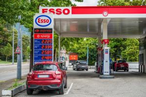 Prix des carburants : nouveau record, le gazole a atteint 2,41 euros en moyenne