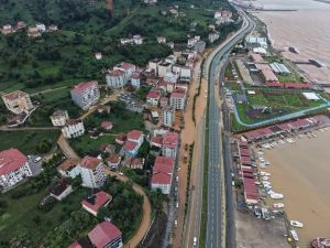 Doğu Karadeniz'de sel: Doğal afet mi, kapitalist rantın bedeli mi?