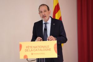 Espadaler: o governeu o plegueu