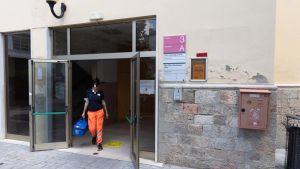 “Ti aspetto fuori dal reparto”, incubo minacce a Psichiatria. “Tra i ricoverati anche un omicida”