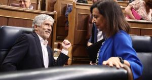 La derecha no suelta el hueso de Ceuta con otro examen a Robles y a Marlaska en una sesión de control sin Sánchez