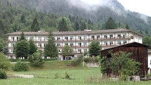 Il Fondo Comuni di confine e Luxottica rifinanziano i lavori nella casa di riposo di Taibon Agordino