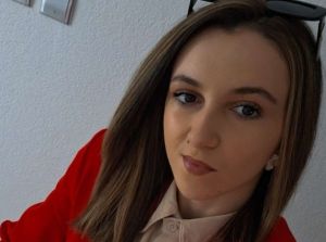 Udruženje Pomozi.ba pokrenulo apel za 22-godišnju Merjem koja ima Crohnovu bolest