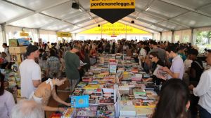 Pordenonelegge riempie la città: «Gran biglietto da visita verso Capitale della Cultura 2027»